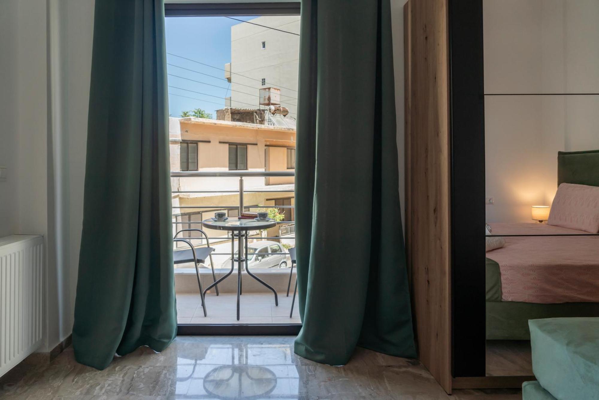 Neon 2Br Luxurious Central Apt Heraklion Luaran gambar